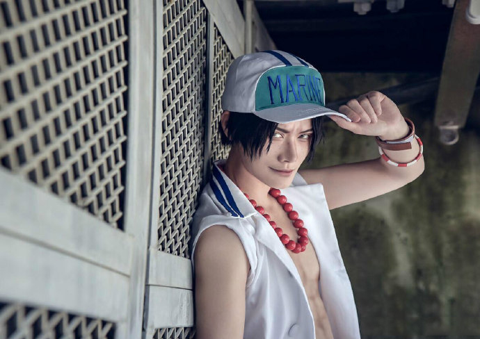 海贼王娜美cos真人版,海贼王娜美cosplay神还原