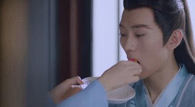 三生三世枕上书赚了多少钱,三生三世枕上书滚滚被赶出去