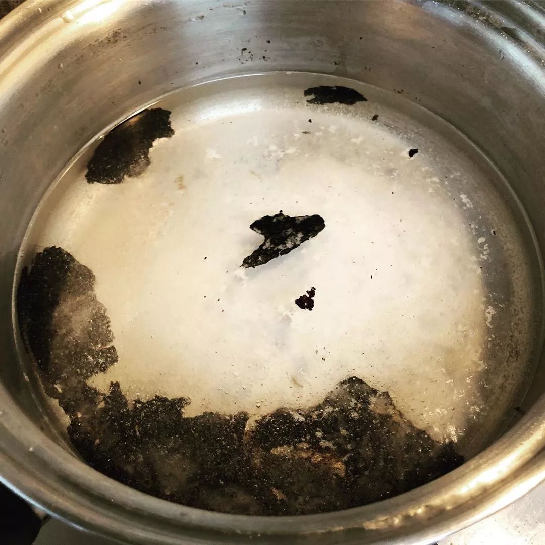 强效清洁剂轻松去污不留痕免水洗,顽固污渍轻松搞定免洗万能清洁剂