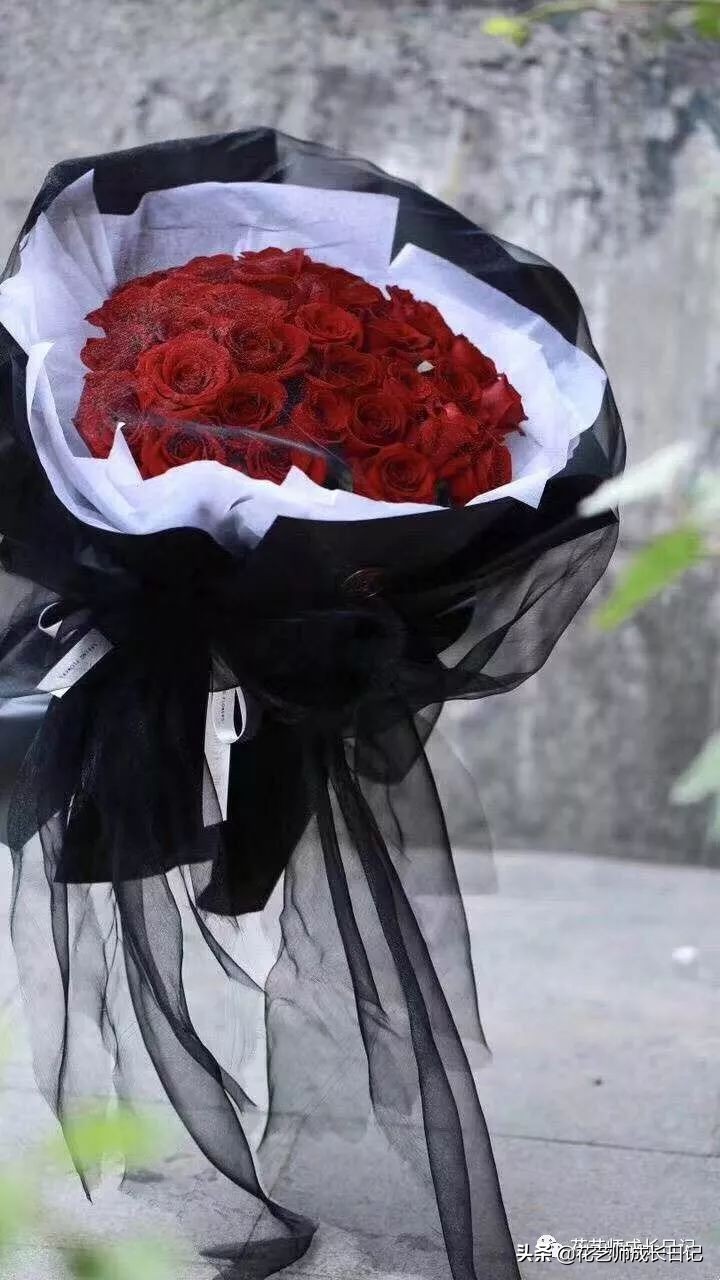 玫瑰花从1到99朵的花语是什么,1到19朵玫瑰花语是什么