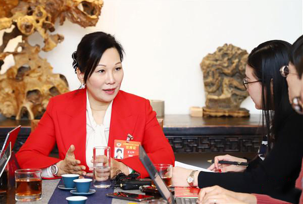 白手起家的亿万女富翁,白手起家的百亿女富豪