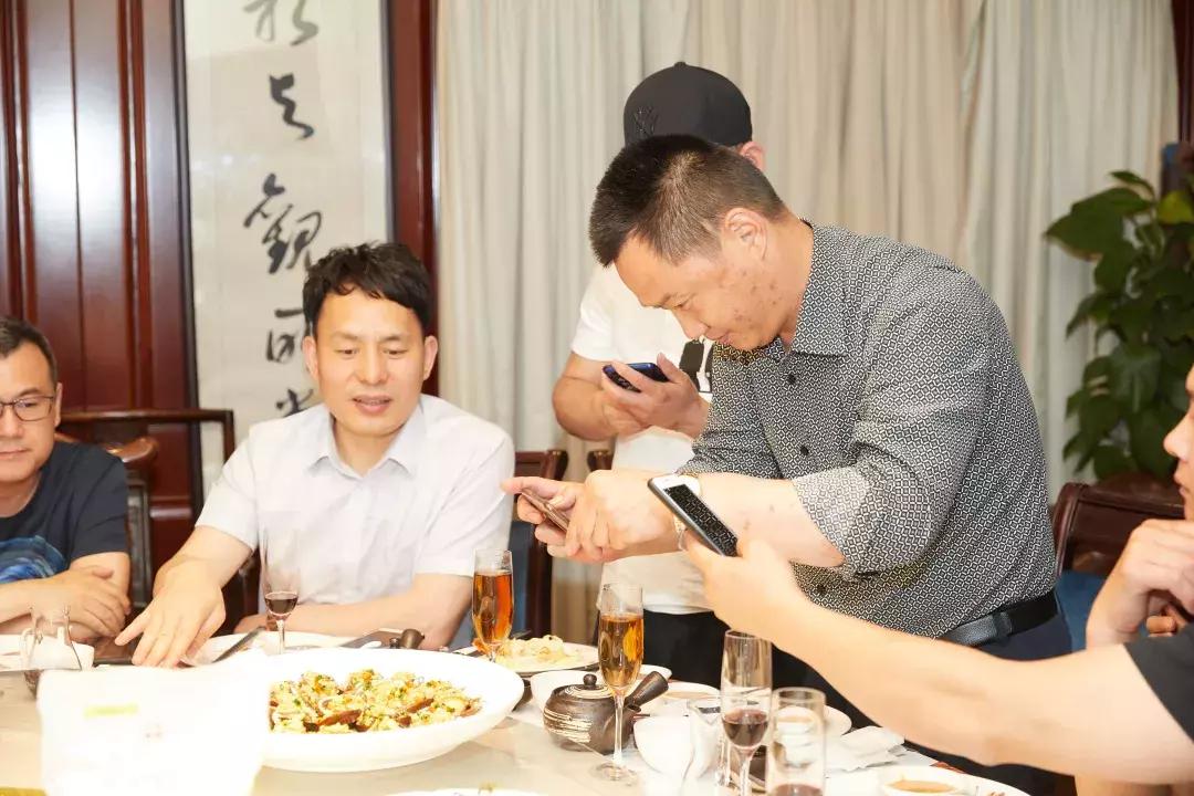 弘博携手“大师小宴”、“鲍之源”第二届夏季新品交流会