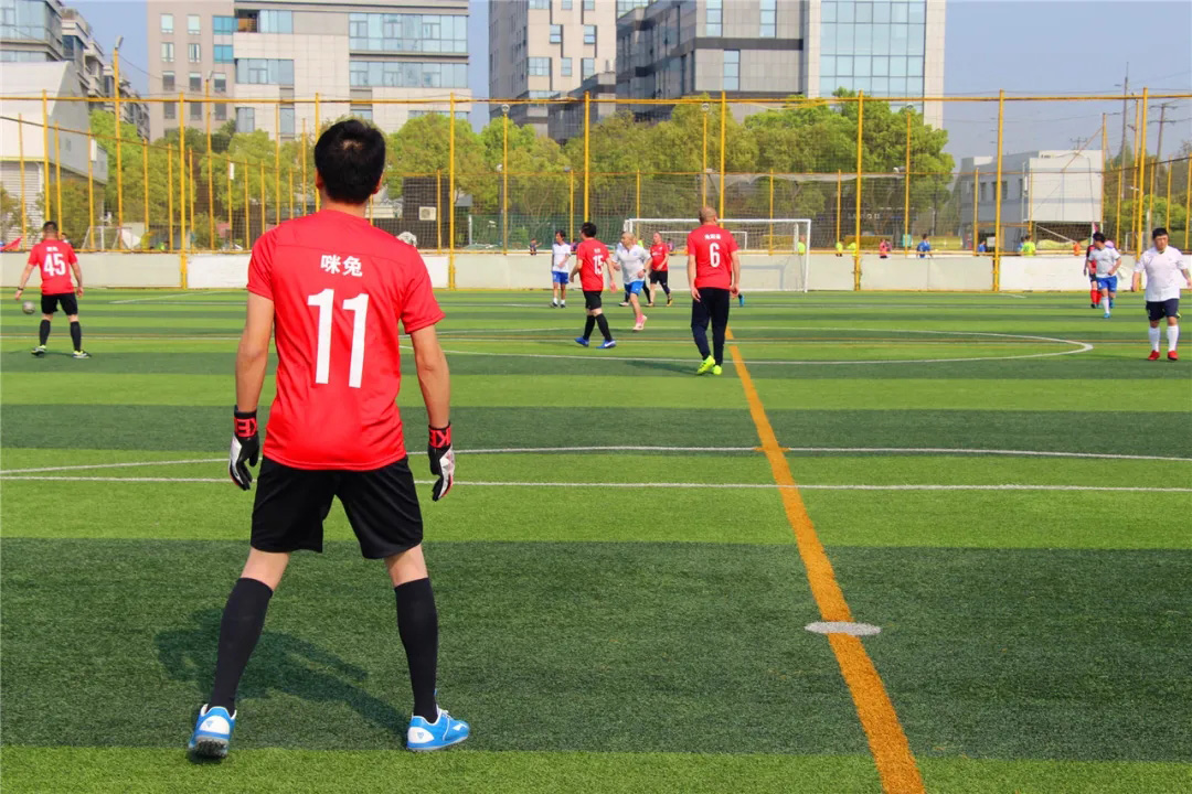 浠ョ悆浼氬弸浠ヨ禌鑱旇皧,浠ョ悆浼氬弸姣旇禌鐩存挱
