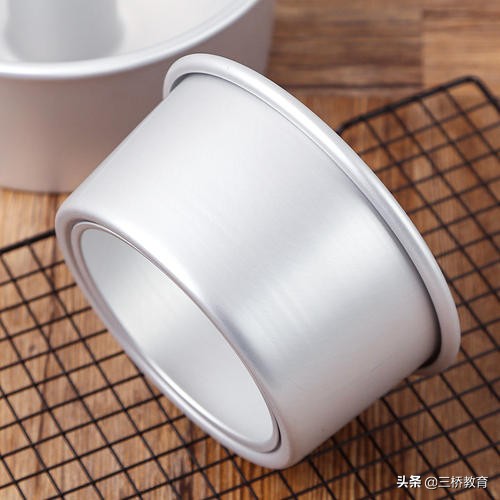 小蛋糕模具怎么选择,做蛋糕的模具如何使用