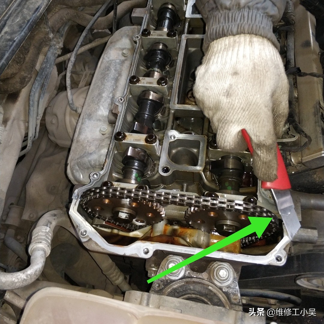 11年福克斯发动机渗油,11年福特福克斯发动机空转