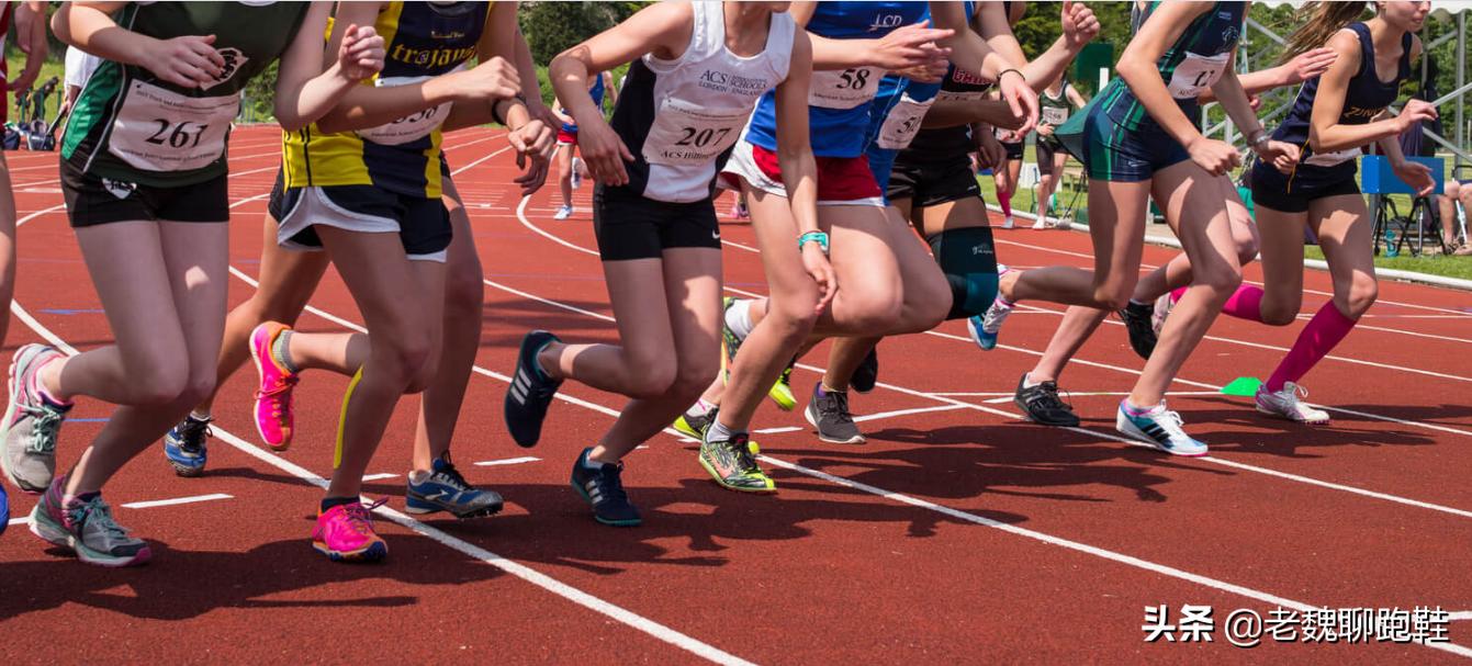 跑鞋推荐性价比前十名缓震,国产跑鞋中的四大缓震之王