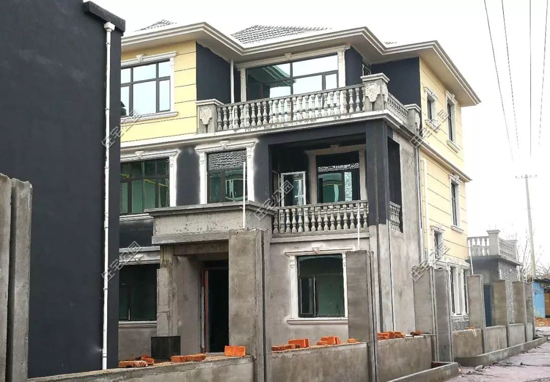 框架建房基础施工,农村建房框架结构哪里找施工队