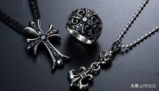 提升格调的日常配饰,小众配饰拯救沉闷穿搭