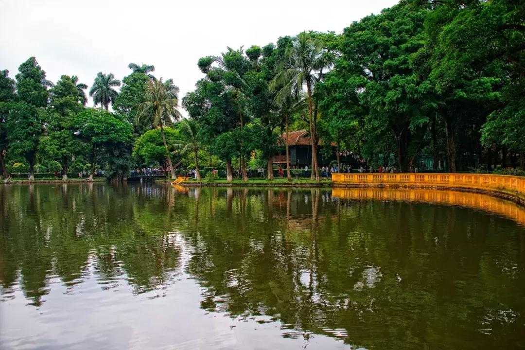 坐火车就可以出国沿途风景美爆了,坐哪些火车可以出国看风景又好玩