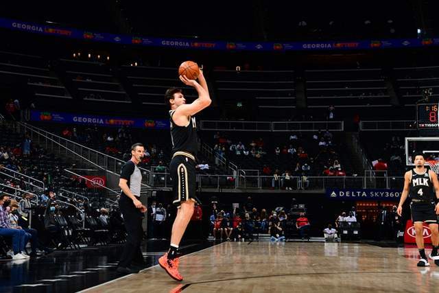 33岁“意大利炮”万金油！保罗爱他小库里也爱，1绝技现役罕见