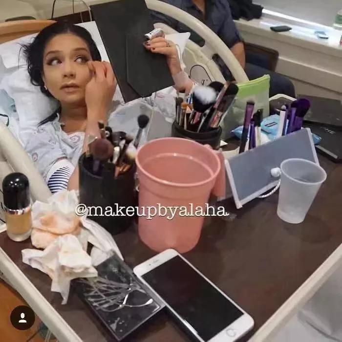 女儿说妈妈为什么我这么丑,妈妈我很丑吗原视频