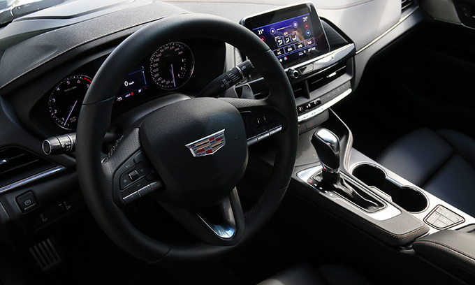 凯迪拉克ct4试驾评测视频,凯迪拉克ats跟ct4有什么区别