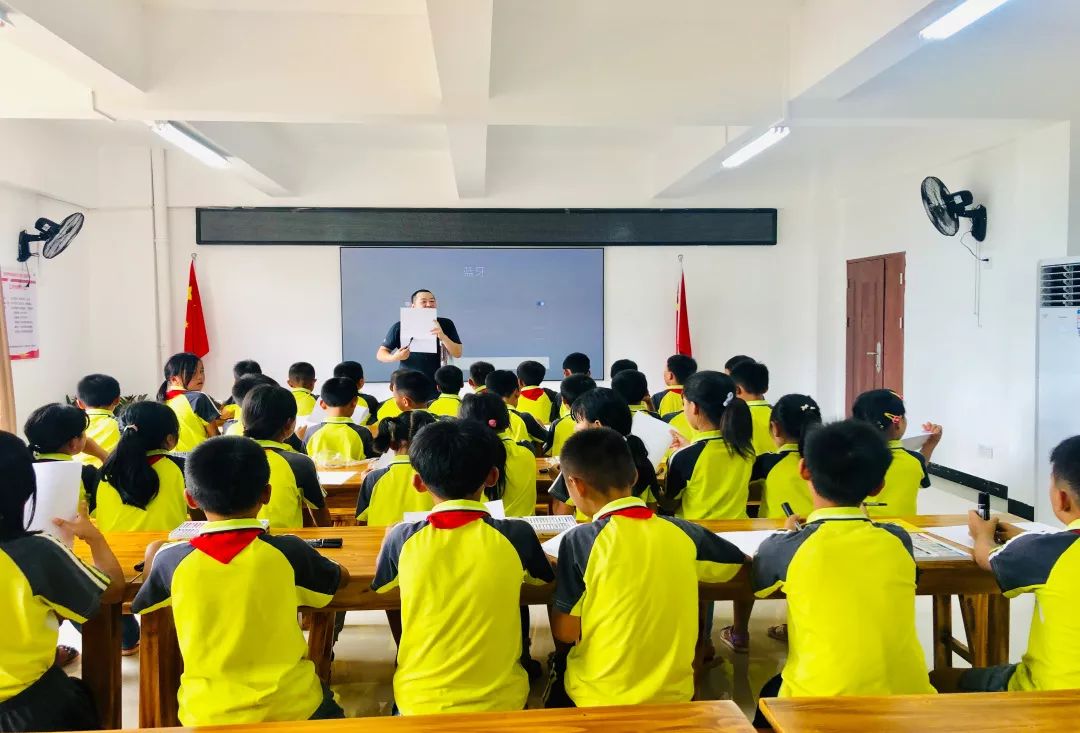 小学美术送教下乡美术课,送教下乡绘画