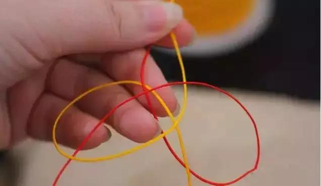 手编绳吊坠怎么打结,四股手编绳打结收尾