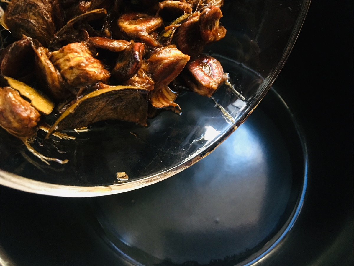 夏天生姜茶凉了喝有效果吗,夏季喝生姜茶祛湿气