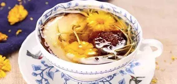 肿瘤患者胸积液变红怎么回事,表皮红色的肿瘤