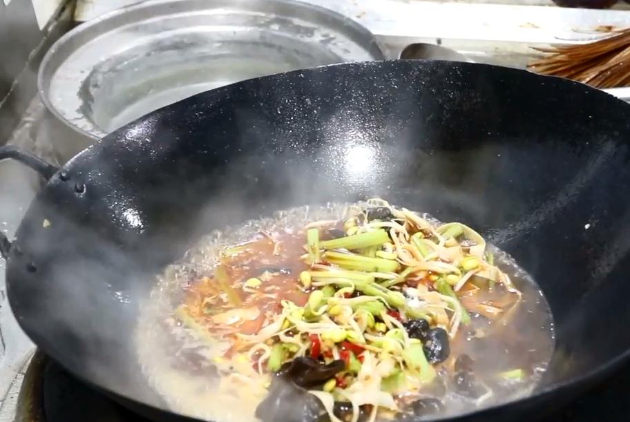 正宗重庆烤活鱼配方,烤活鱼最正宗的做法