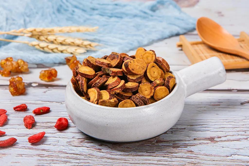 中药有什么禁忌和注意事项,服用中药有禁忌大家一定要注意