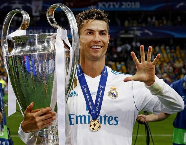 c罗的巅峰期为什么这么长,c罗巅峰时刻全集