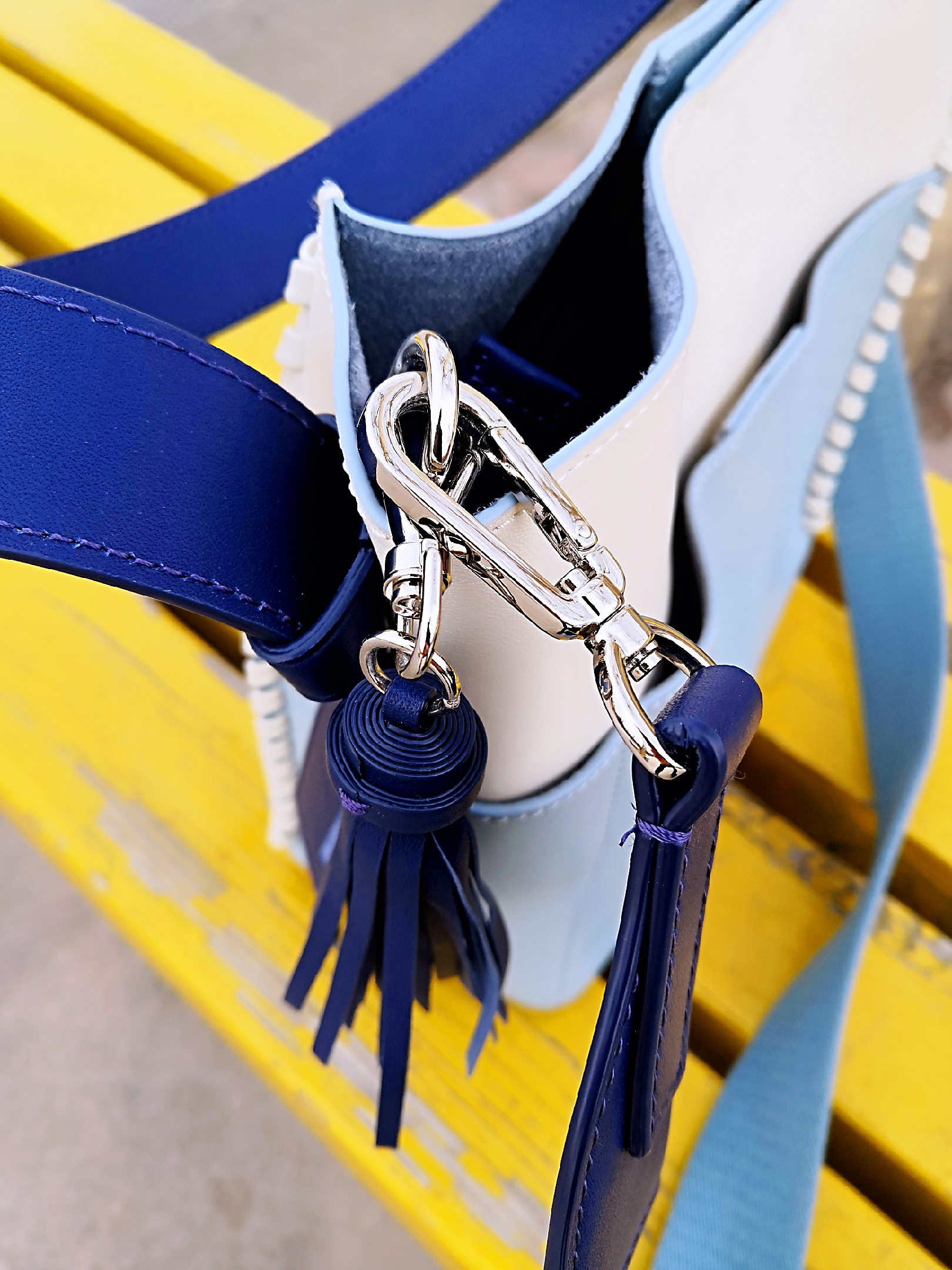 迪桑娜轻奢女包测评,2022年新款女包迪桑娜真皮