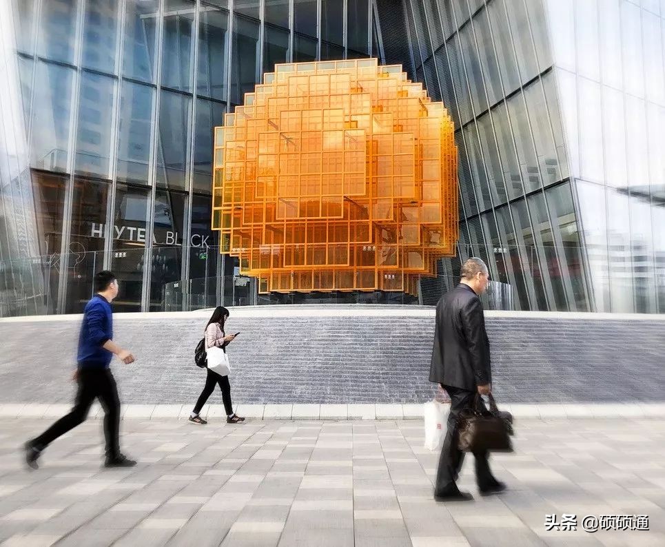 有创意的装置艺术作品图片,有创意的装置艺术作品