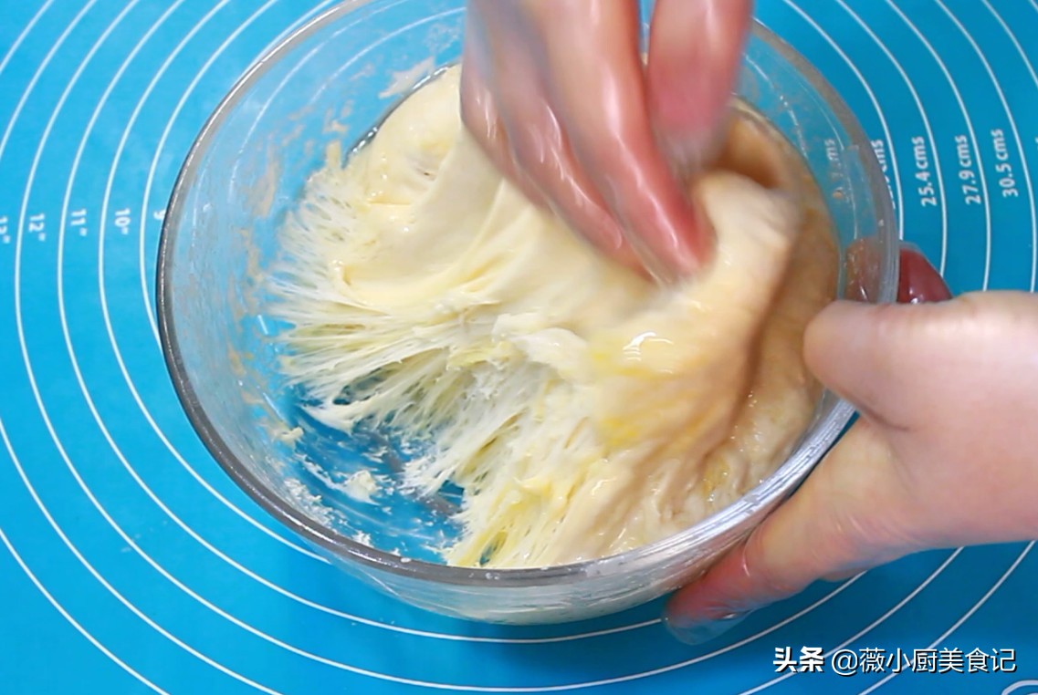 第一次炸油条的做法和发面全过程,酥脆油条的做法和配方的全过程