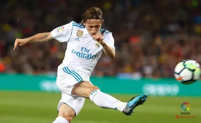 对，2018年的世界最佳，就是他