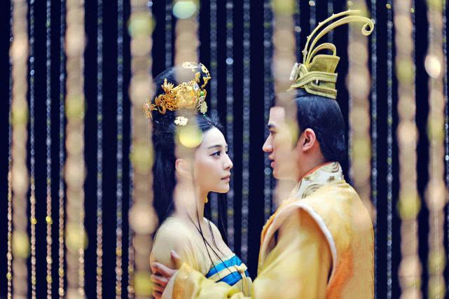 李世民死后把武媚娘送哪里了,李世民死前让位给武则天