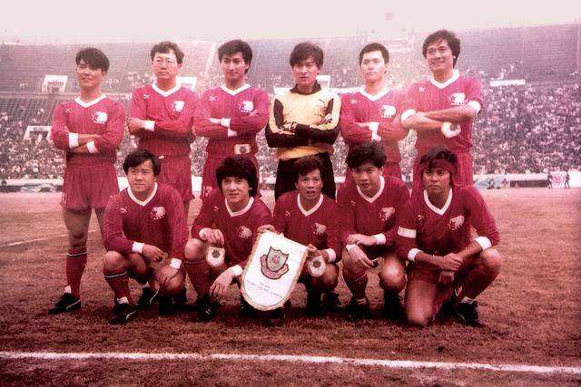 香港娱乐圈有背景的明星,娱乐圈喜欢足球的明星