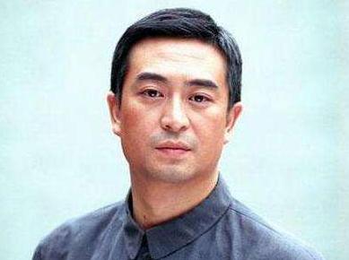 张嘉译改名张嘉益视频新闻,张嘉译改名张嘉益原因