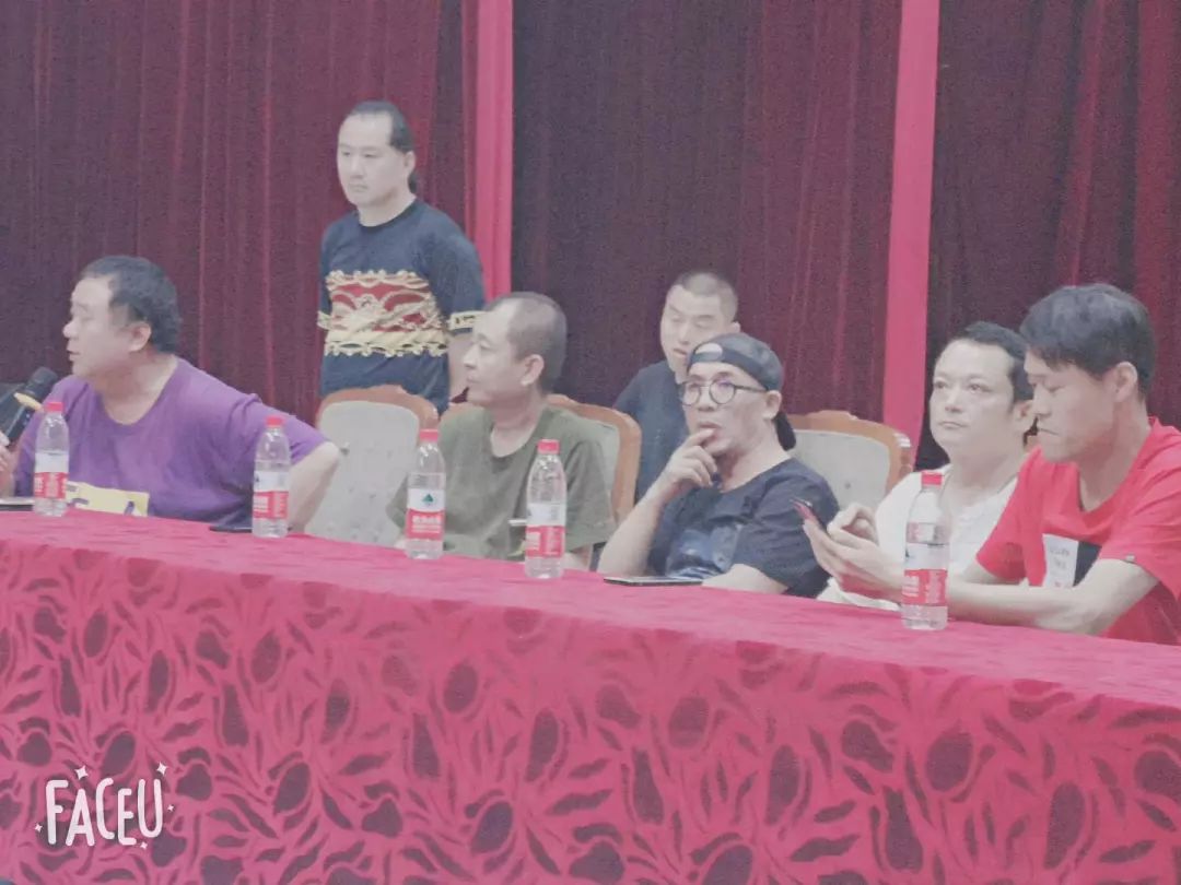 首都艺术家协会秘书长刘建——听家长讲述“红门”里的他