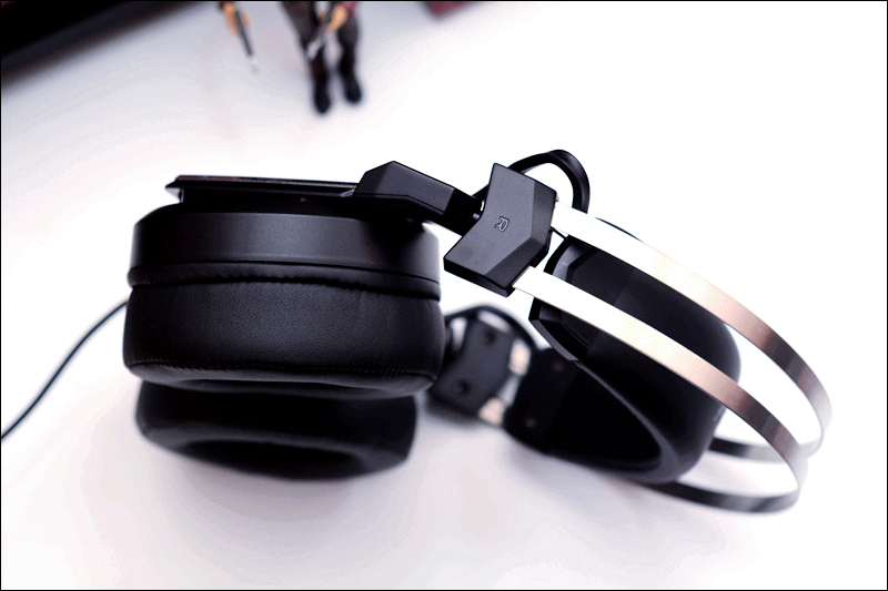 apex微星4070,apex英雄吃鸡游戏视频