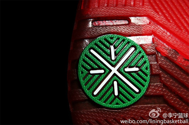 nba球员圣诞节穿什么鞋,nba球星平时穿什么鞋