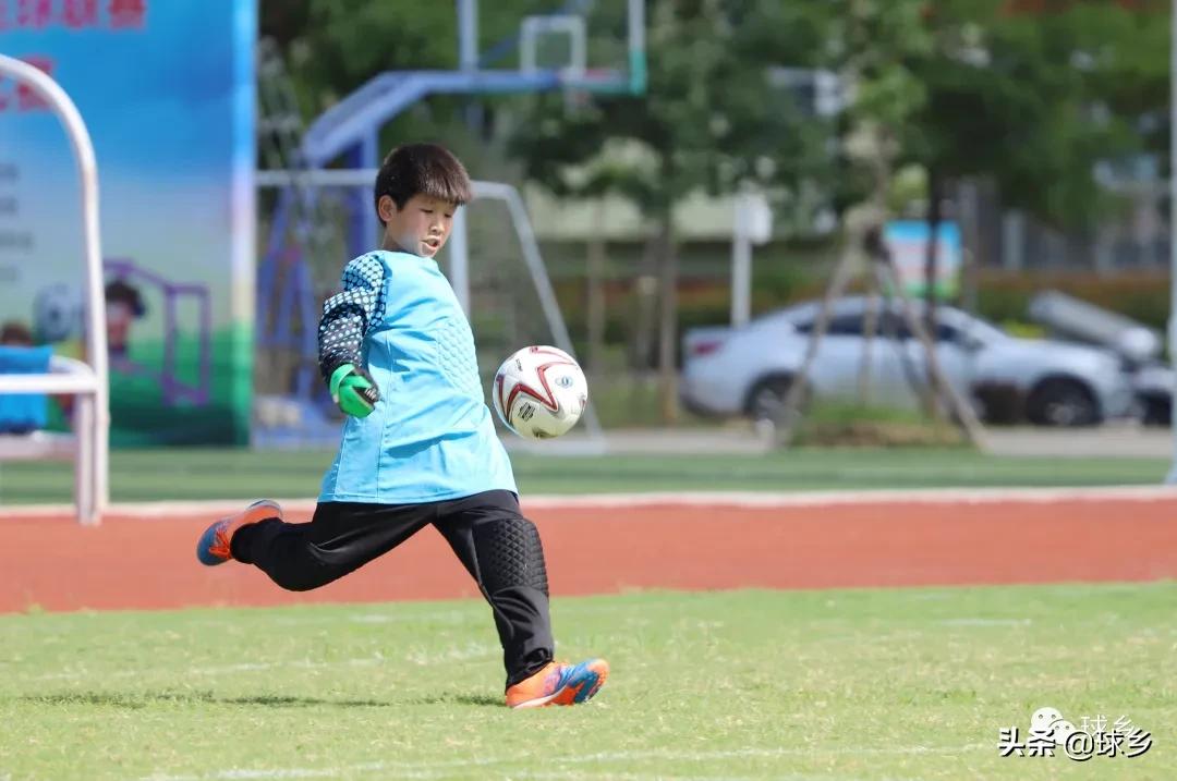 体教融合丨梅县区:中小学生足球联赛持续精彩,新城小学顽强夺冠