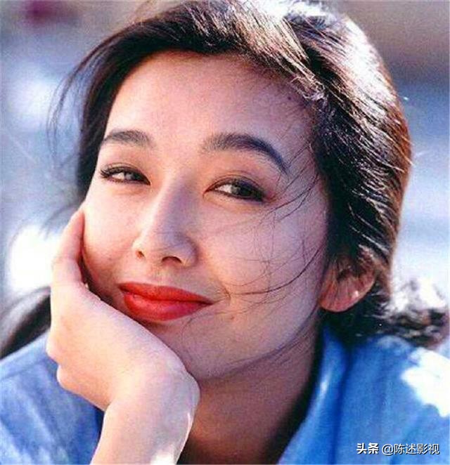 梨涡明显的女明星,有梨涡笑起来很好看的女孩