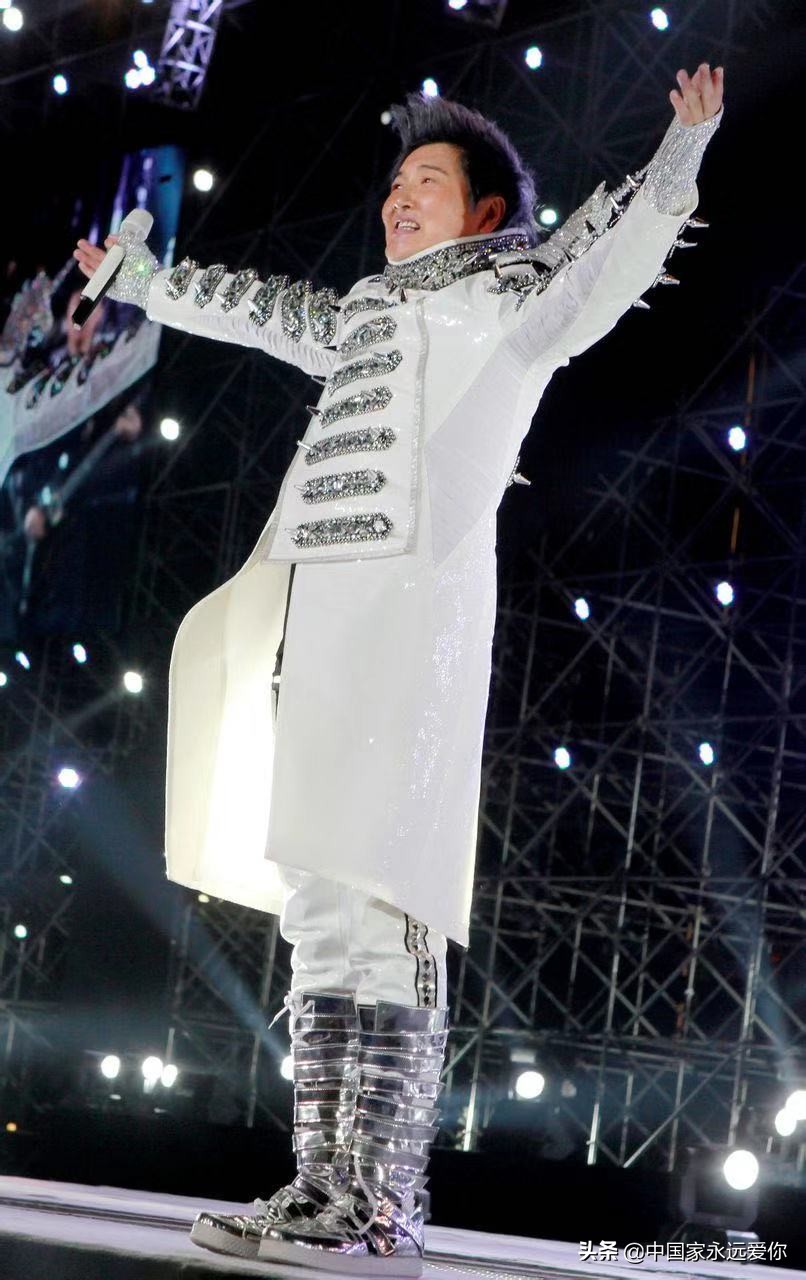 足球队长孙楠现状,内地明星足球队长孙楠