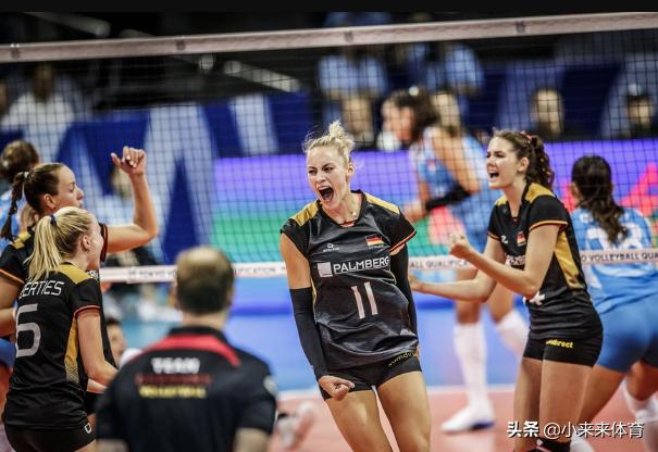 央视今日评中国女排,为中国女排喝彩完整版