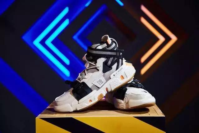 股价不断创新高带来的启示,股价暴涨32倍