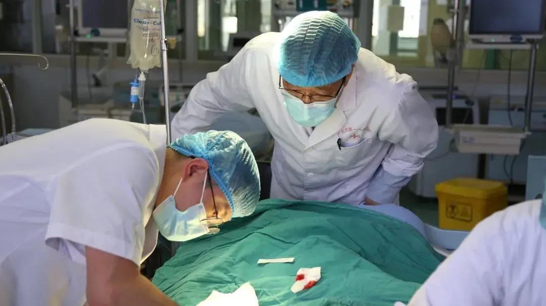 一位“天府学者”的为民情怀——记广元市第一人民医院心血管中心特聘主任、心脏外科顶级专家李巅远教授