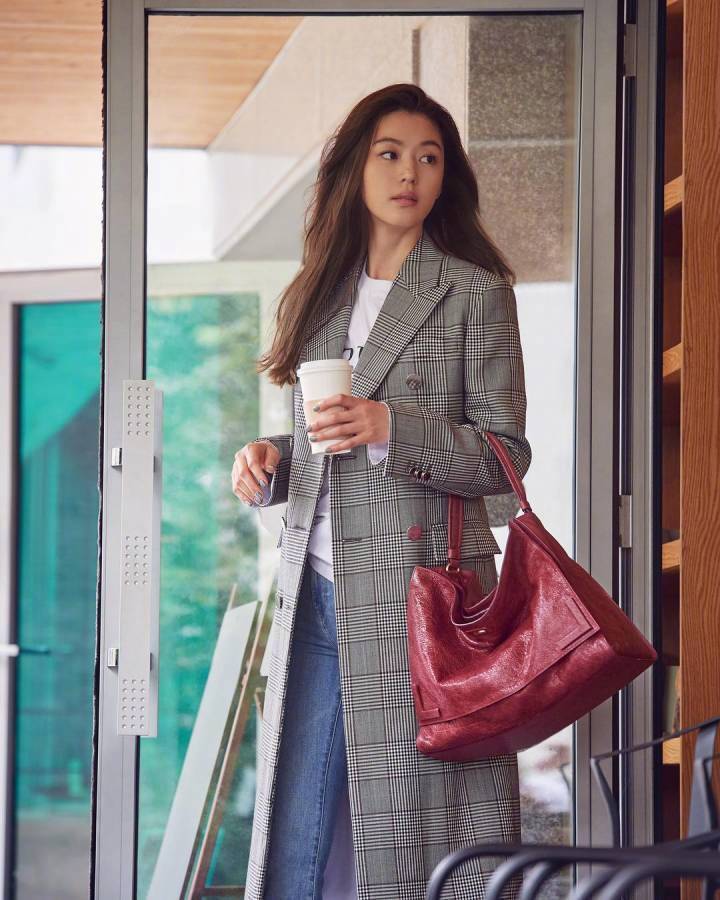 全智贤格纹西装裙,全智贤的气质特点