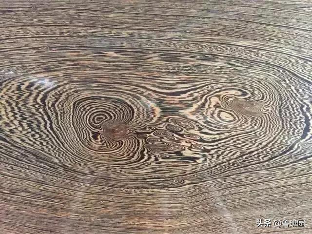 鸡翅木比较坚硬,鸡翅木轻奢