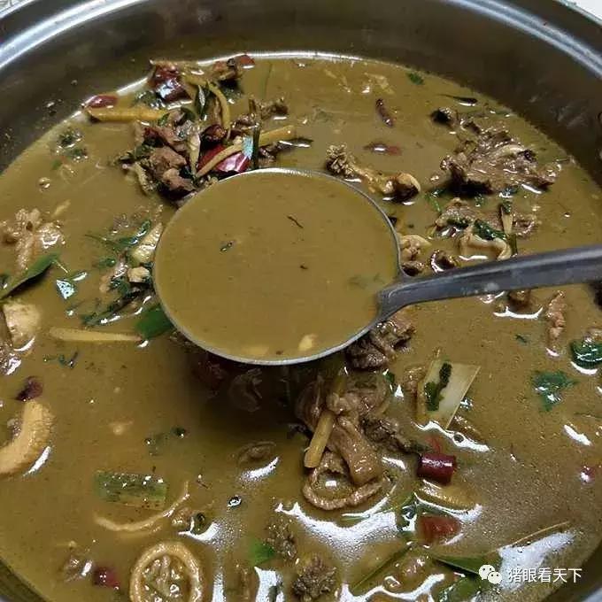 牛瘪火锅是黔东南特色美食,贵州牛瘪火锅特色美食宣传大图