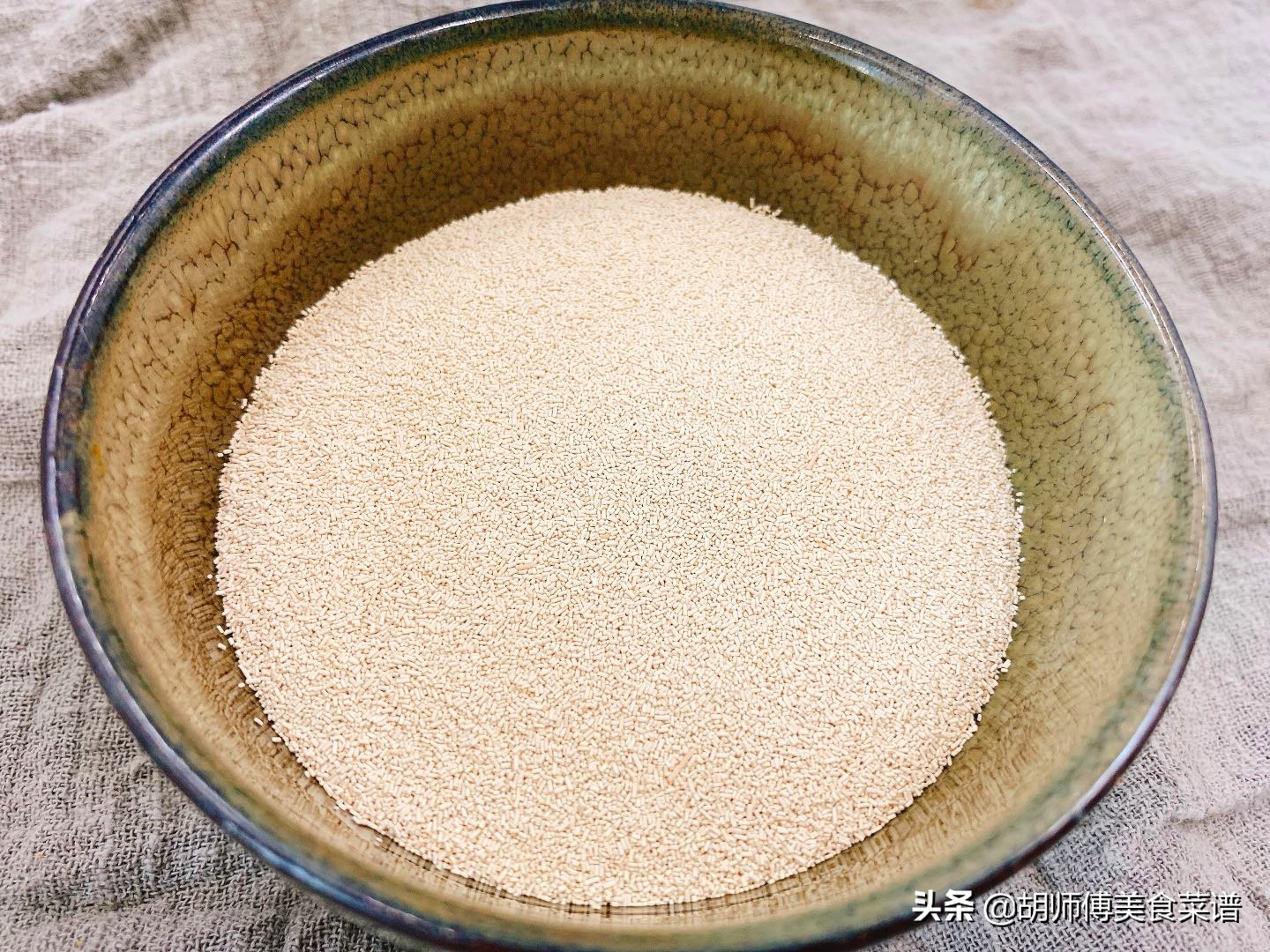 酵母粉泡打粉小苏打的区别有哪些,酵母粉泡打粉小苏打有什么不同