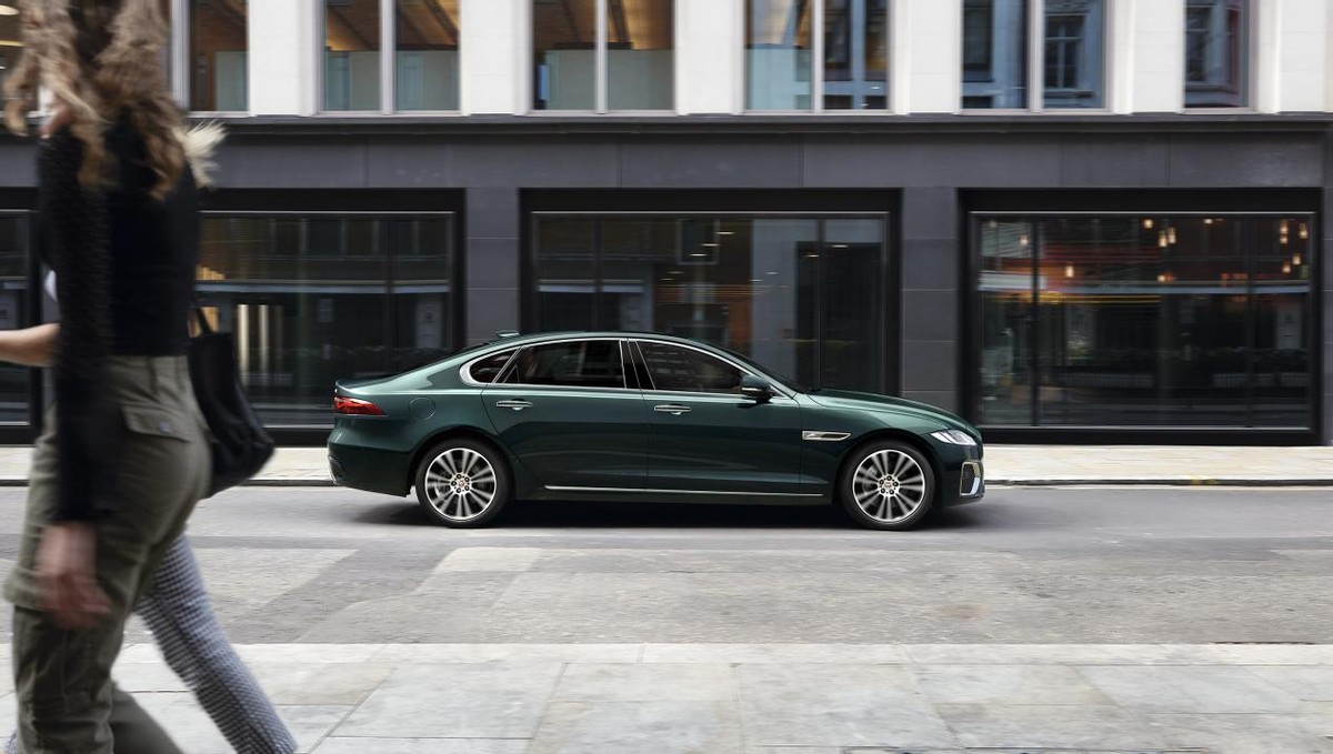 英伦绅士也爱运动试驾新款捷豹xfl,别致英伦风范捷豹xfl