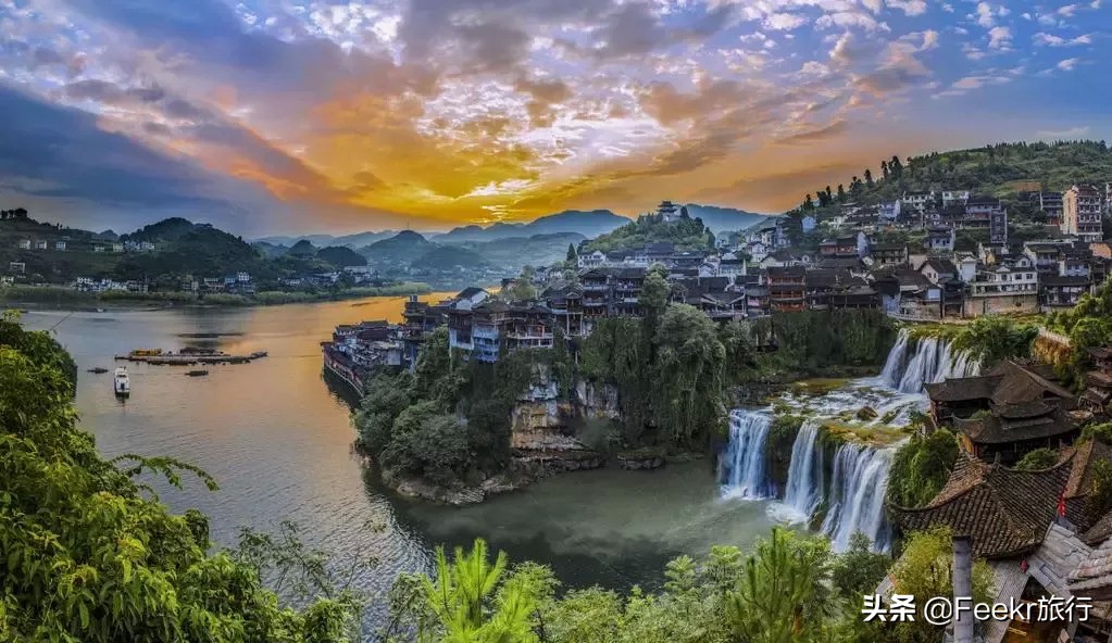 全网为阿朵淘汰鸣不平，而我想去她隐居5年的“世外桃源”静一静