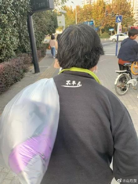 姣旇緝楂樼骇鐨勬湇瑁卻logan,闈炲父浣庤皟鐨剆logan琛ｆ湇