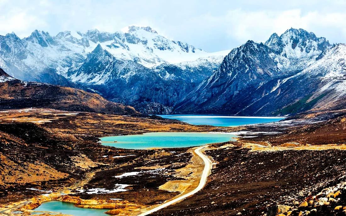 甘孜稻城亚丁景区圣水门优惠,甘孜免门票景点到什么时候