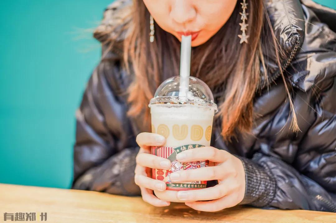 逛陈砦花卉,逛完街来杯温暖的奶茶