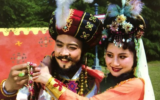 金圣宫娘娘被救后，紫阳真人取走宝衫即可，为何还要专门现身？