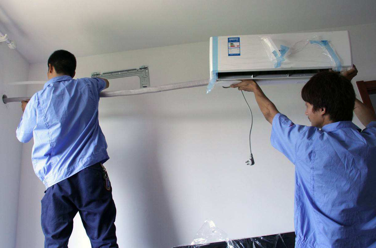 风管机一拖一和两台风管机的区别,风管机和挂机有什么区别呢